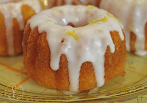 lemon bundt cake close up